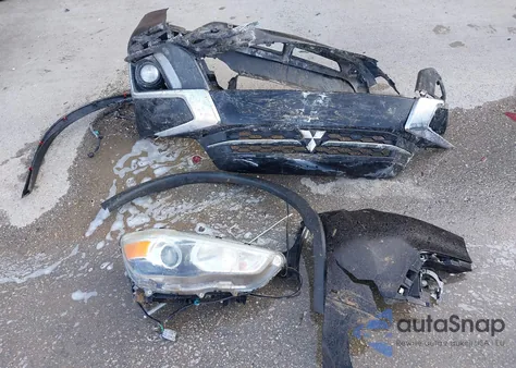 2018 Mitsubishi Outlander Sport 2.4 Se z USA, uszkodzony, nr VIN JA4AP3AW6JZ001794